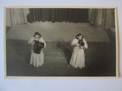 Carte postala foto mini ceardaș/csardas,c&amp;acirc;ntărețe liliputane din anii 30 foto