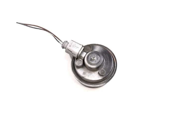 Claxon dreapta AUDI A4 8EC, B7 2006 OEM: 8E0951223C 11615736
