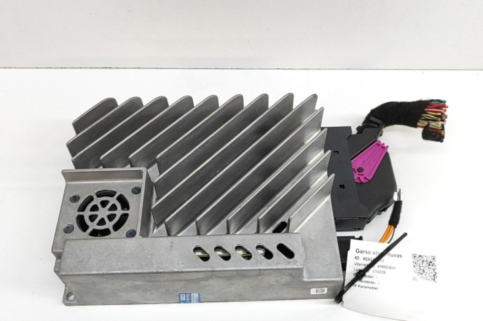 Amplificator de sunet MERCEDES-BENZ GL X166 2015 OEM: A1669008612,A1669016604 28249739