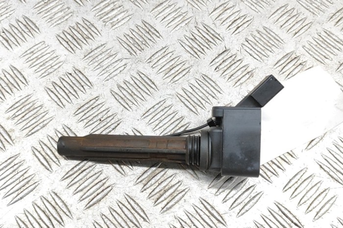 Bobina de inducție de &icirc;naltă tensiune VW GOLF VII 5G1, BQ1, BE1, BE2 2016 OEM: 06J905110G,0040102009 31046414