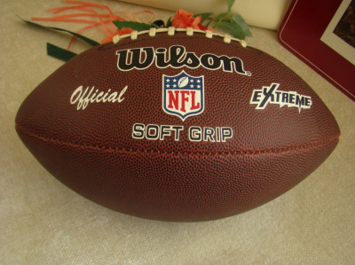 Minge Autentica de Rugby WILSON NFL Soft Grip - ca NOUA foto