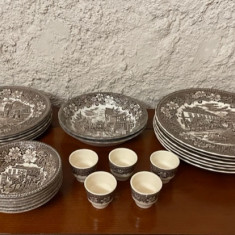 SET DE 25 DE PIESE DIN PORTELAN ENGLEZESC ROYAL TUDOR WARE- COACHING TAVERNS