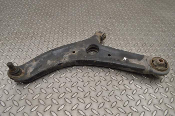 Braț inferior st&acirc;nga față KIA SOUL AM 2010 15246543