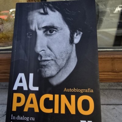 AL PACINO IN DIALOG CU LAWRENCE GROBEL foto