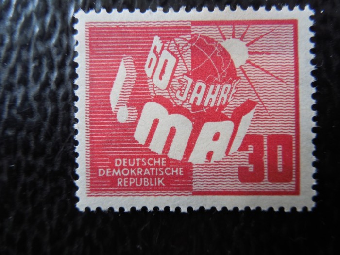 DDR-60 ANI DE LA PRIMUL 1 MAI- COMPLET-NESTAMPILAT