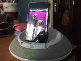 JBL ON STAGE IIIP DOCK IPOD FUNCTIONAL+ALIMENTATOR+BONUS IPOD TOUCH 8 GB.