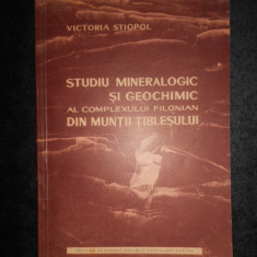 Studiu mineralogic si geochimic al complexului filonian din Muntii Tiblesului