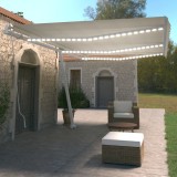 VidaXL Copertină retractabilă manual cu LED, crem, 600x350 cm