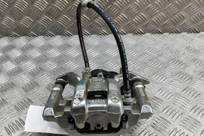 Etrier de fr&acirc;nă dreapta spate TOYOTA C-HR _X2_, _H2_ 2024 OEM: 47830-F9010 28038644
