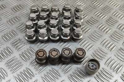 Set prezoane roata NISSAN 370 Z Coupe Z34 2014 OEM: 40224-JK00A | 31994833 foto