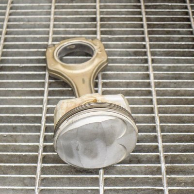 Piston BMW 5 E60 2007 OEM: 7838623,7840918 10670848 foto