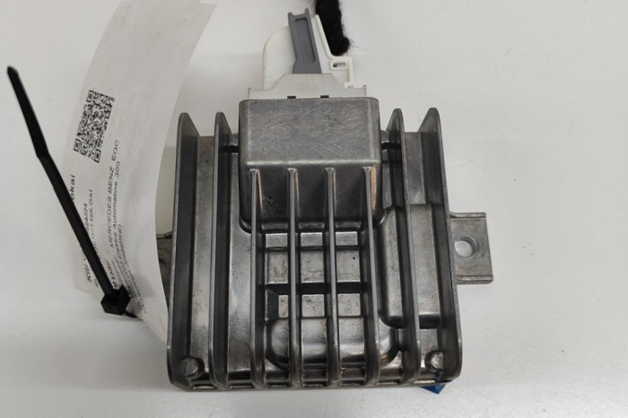 Amplificator de sunet MERCEDES-BENZ EQC 2023 OEM: A2439000401,A2239016602,A2439020102 29075010