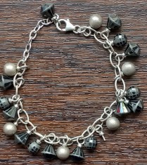 (78) BRATARA DIN ARGINT CU CHARMURI BILUTE NEGRE SI ARGINTII, MARCAJ ARGINT 925