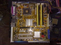 Calculator pt vizionat filme Intel Core 2 Duo E6750, 2 Gb ram, video 512 ddr3, 500 Gb