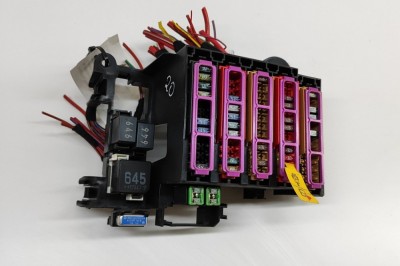Modul panou de siguranțe AUDI Q7 4M 2017 OEM: 443937105B,8W0937530,4M0971845BD 30323251 foto