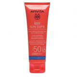 Cumpara ieftin Lapte protectie solara corp si ten SPF50 Bee Sun Safe Travel, 100 ml, Apivita