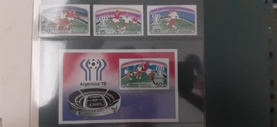 Coreea de Nord-Campionatul Mondial de fotbal Argentina 1978- serie completa- si colita-nestampilate MNH(F2) foto