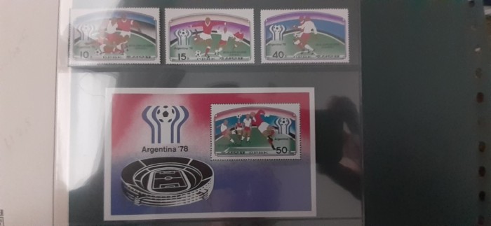 Coreea de Nord-Campionatul Mondial de fotbal Argentina 1978- serie completa- si colita-nestampilate MNH(F2)