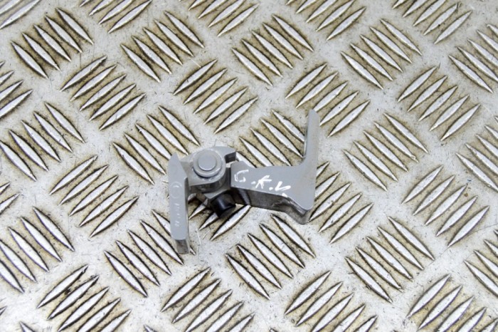 Balama ușă st&acirc;nga spate SKODA KAMIQ 2020 OEM: 8X0831403E 16881186