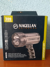 Lanterna USA Magellan outdoors 300 lumens foarte puternica foto