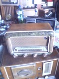 Radio vechi cu lampi Familial Fancy 633 An 1955