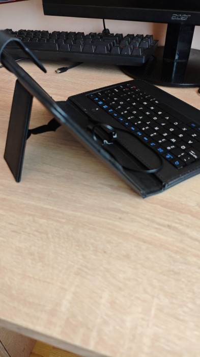 Tastatura hama pentru tableta