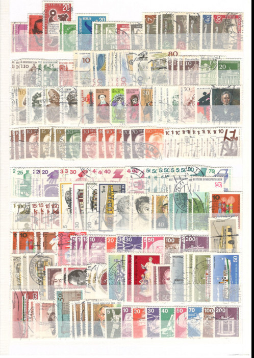 BERLIN.Lot peste 300 buc. timbre stampilate