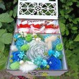 Aqua Serenity Luxury Box , Cutie Cadou Premium din Lemn HDF cu Lumanari Florale E i Compartiment pentru Dulciuri Personalizabila