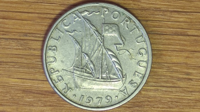 Portugalia - moneda de colectie - 5 escudos 1979 - barca panze - spectaculoasa !