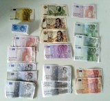 Lot bani bancnote de jucarie / educatie financiara, Euro + diverse