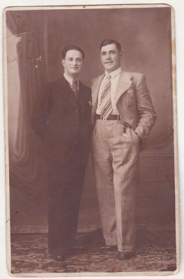 bnk foto - Portret de barbati - Foto E Popp Ploiesti foto