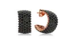 Cercei din argint cu pietre negre și design texturat Roze Cod Arg84N