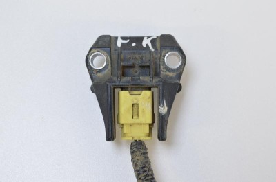 Senzor de impact st&amp;acirc;nga față SUBARU OUTBACK BL, BP 2009 OEM: 98231AG020 2096451 foto