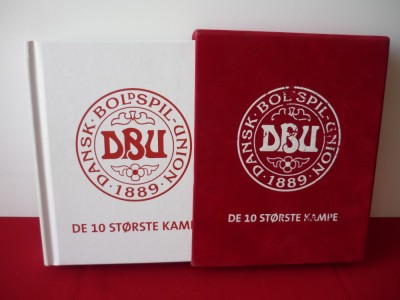 10 CD-uri FOTBAL, &amp;quot;DE 10 STORSTE KAMPE&amp;quot; foto