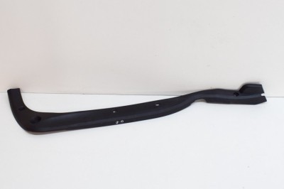 Ornament picurator haion dreapta MASERATI LEVANTE SUV M161 2023 OEM: 670042775,670042062 21183495 foto