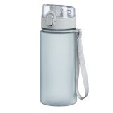 Cumpara ieftin Sticla Xavax To Go cu sistem anticurgere si curea, 500 ml, albastru/gri