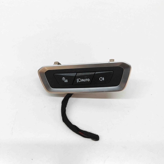 Modul de control comutator faruri BMW X7 G07 2023 OEM: 5A71546 31091772