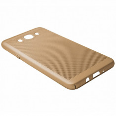 Husa tip capac spate Metallic Mesh aurie pentru Samsung Galaxy J7 (2016) J710