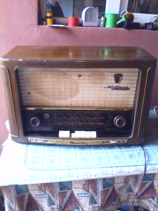Radio vechi pe lampi Grundig Type 3033/56