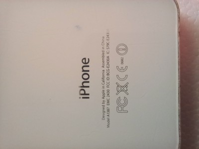 Iphone 4S model A1387 alb Defect foto