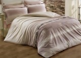 Cumpara ieftin Lenjerie de pat pentru o persoana cu husa elastic pat si fata perna dreptunghiulara, Street Love, bumbac ranforce, gramaj tesatura 120 g/mp, multicolo