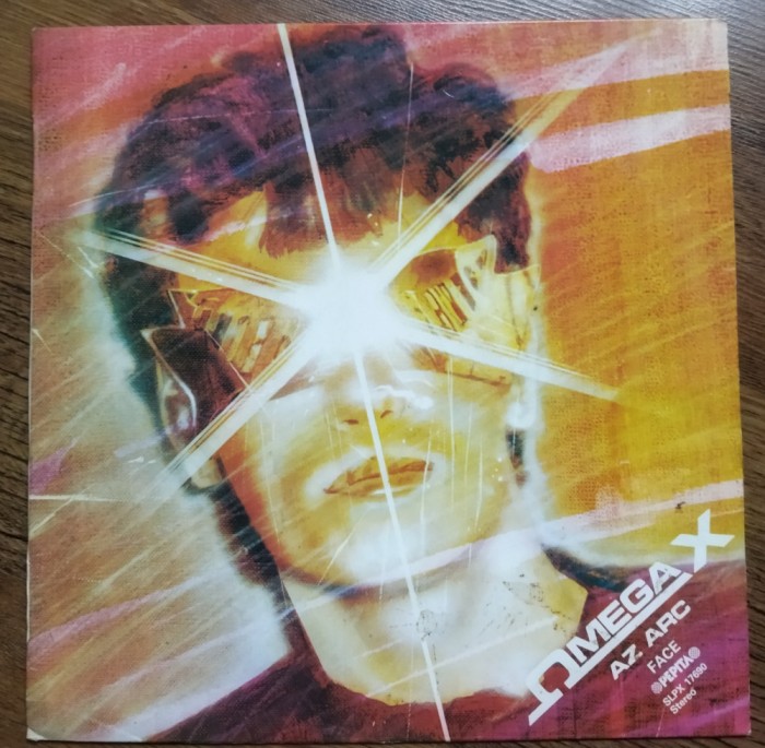 LP Omega &ndash; Az Arc