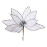 Floare decorativa de Craciun cu clips, alba, cu strass si glitter argintiu, 26 cm, CMCLASS