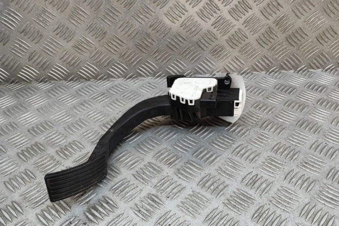 Pedala de accelerație FIAT DUCATO Furgon 250_, 290_ 2016 OEM: 13841620800 24695434