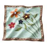 Esarfa patrata satin verde cu flori