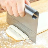 Racleta din otel inoxidabil pentru taiat si portionat aluat, 15 cm, cu rigla