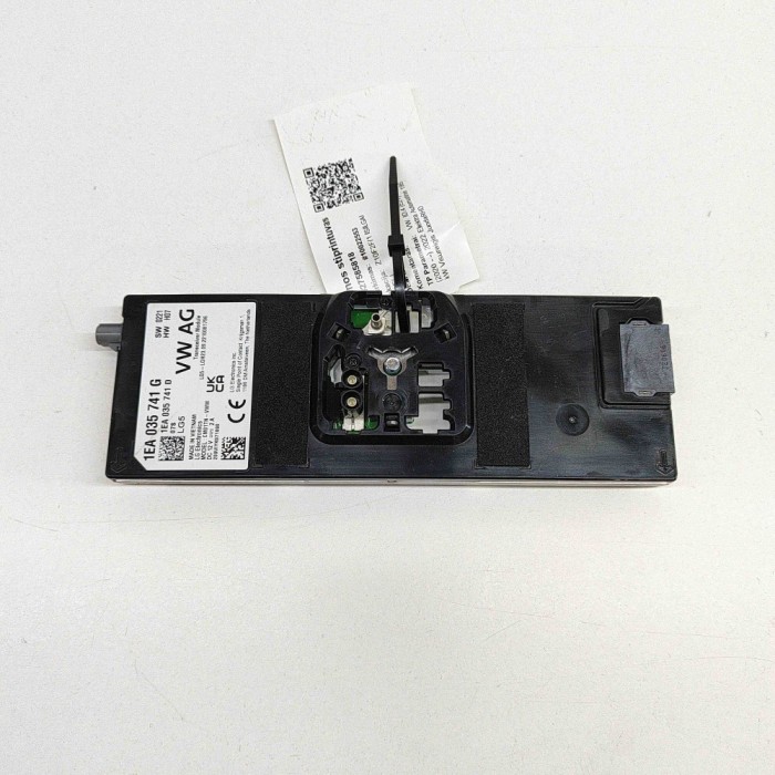Amplificator de antena VW ID.4 E21 2022 OEM: 1EA035741G,1EA035741D
