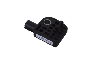Senzor de impact dreapta spate TESLA MODEL S 2014 OEM: 1009017-00-A 20766886 foto