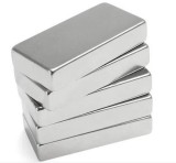Cumpara ieftin Magnet neodim N52 5x2x1 cm, bloc de dimendiune medie,magnet puternic