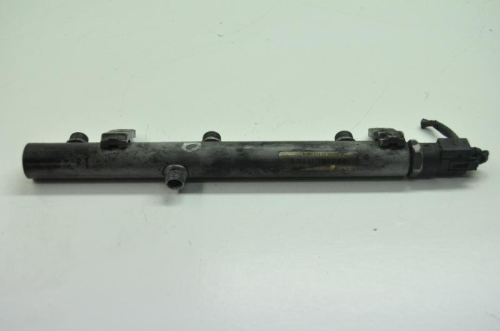 Rampa de combustibil dreapta MERCEDES-BENZ E W211 2006 OEM: A0041535728 2196053